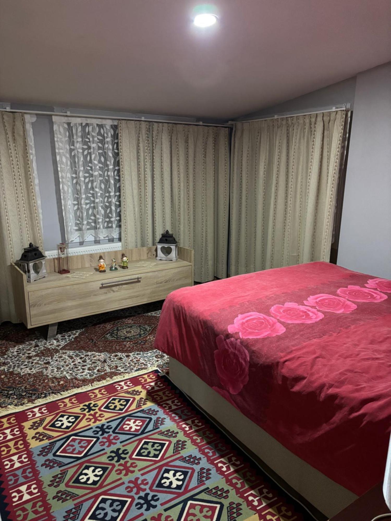 Sisi's - * Kuşadası